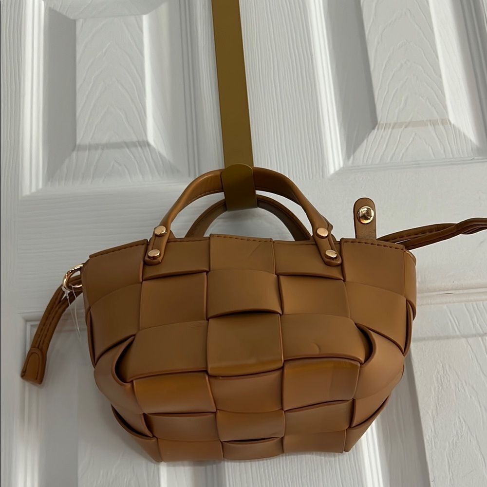 Forever 21 Brown Faux Leather Tote with Woven Design and Gold Accents - Picture 5 of 14